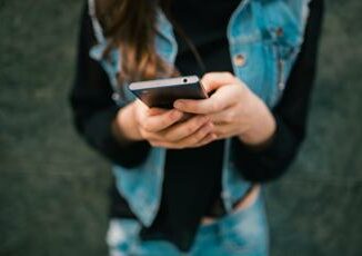 WhatsApp down problemi oggi cosa succede            
